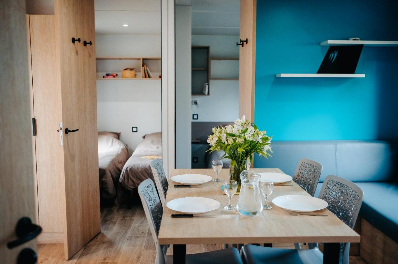 Mobil Home Xxl 4 Chambres - Camping Le Giessen Bassemberg Εξωτερικό φωτογραφία